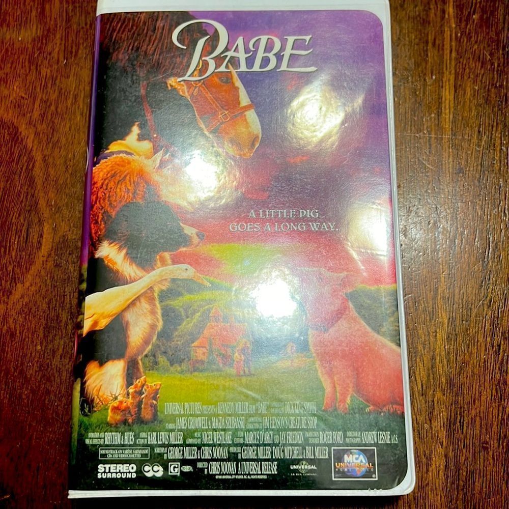 Babe Movie VHS Plastic Case EUC A Little Pig Goes A Long Way